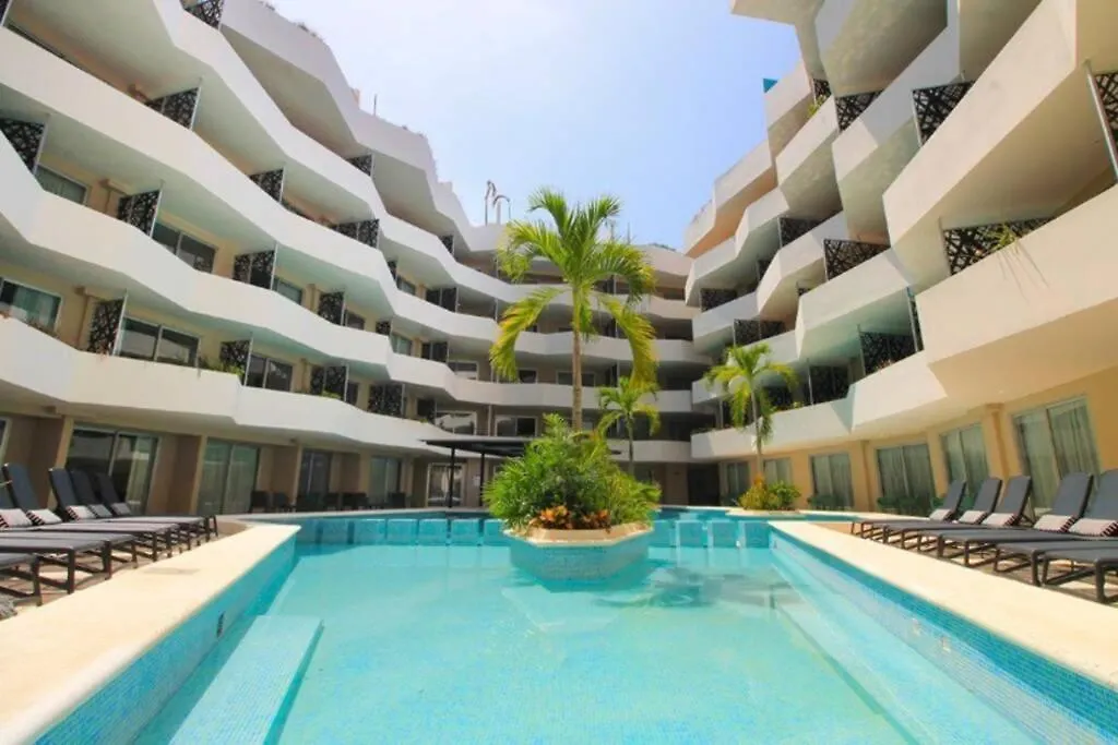 Playa Sirena In Playa Del Carmen, Mexico Mexico